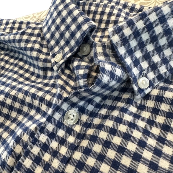 Vineyard Vine mens shirt - Picture 6 of 6
